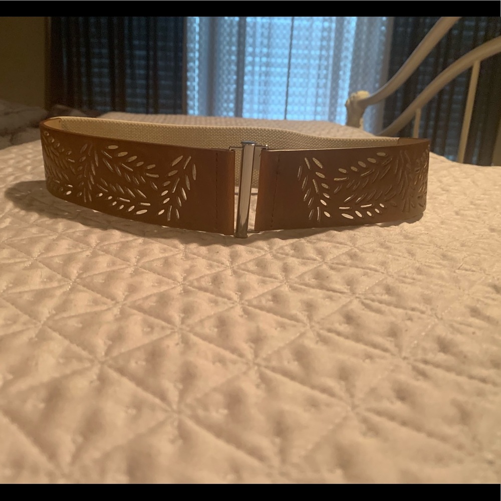 Gorgeous brown belt with cutout detail